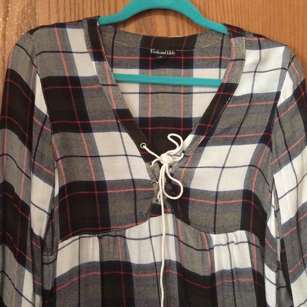 Tunic - Picture 2 of 3